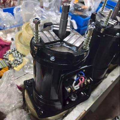 موتور کاهش 3 فاز 550W / 700W با گشتاور بالا برای بازوی مجله ماشین آلات CNC